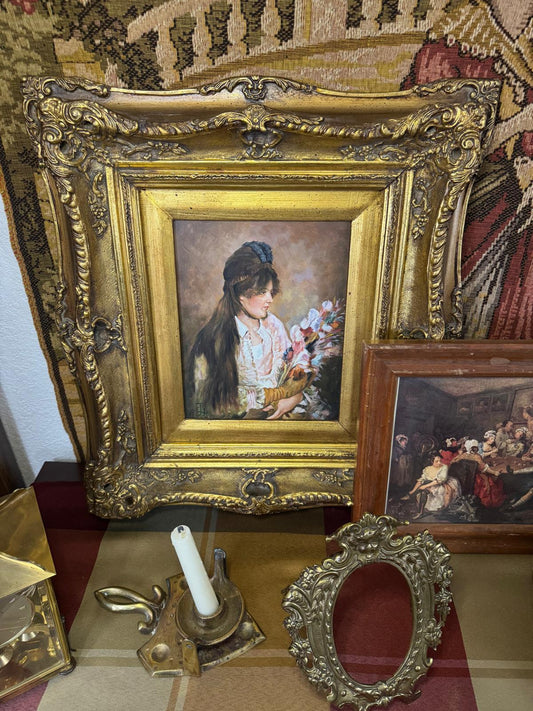 Antique Gilt Framed Portrait Painting of a Woman with Flowers, c. Early 20th Century – Continental Style